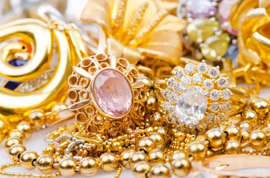 What’s the Difference Between Solid Gold, Gold-Filled, and Gold-Plated? (And Why It Actually Matters)
